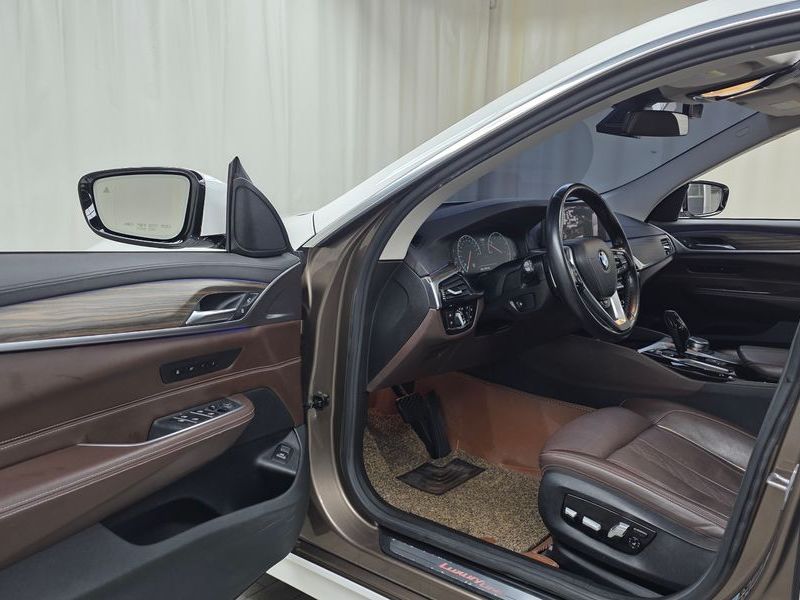 2019 BMW 6 Series 630d xDrive Luxury photo 10