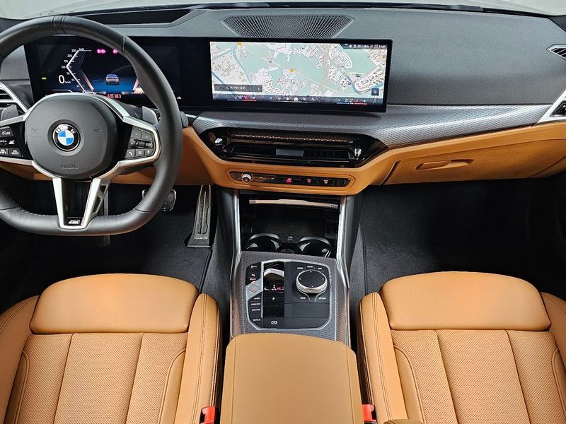 2025 BMW 3 Series 320i M Sport photo 7