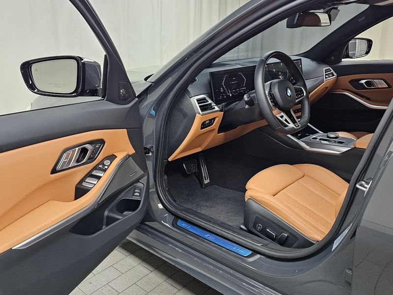 2025 BMW 3 Series 320i M Sport photo 10