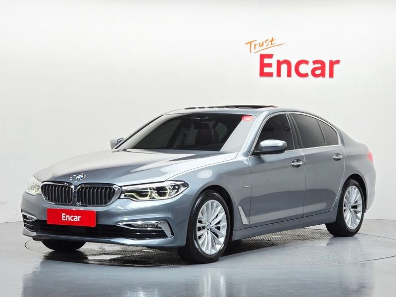 2018 BMW 5 Series 530i xDrive Luxury Plus photo 1