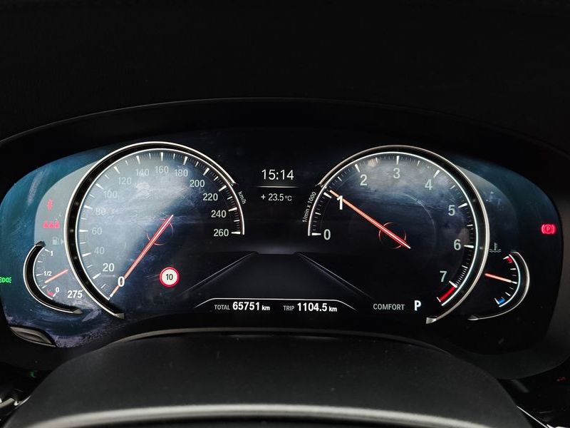 2018 BMW 5 Series 530i xDrive Luxury Plus photo 8