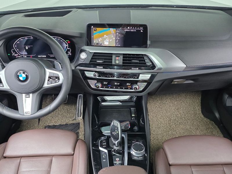 2021 BMW X3 xDrive 30e M Sport photo 7