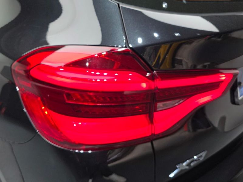 2021 BMW X3 xDrive 30e M Sport photo 23