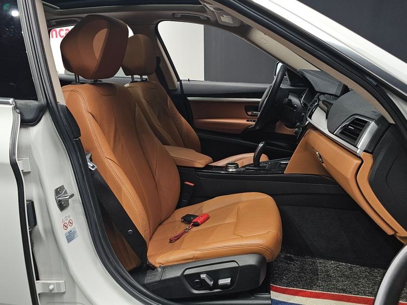 2020 BMW 3 Series GT 320d Luxury photo 10