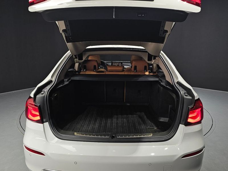 2020 BMW 3 Series GT 320d Luxury photo 20