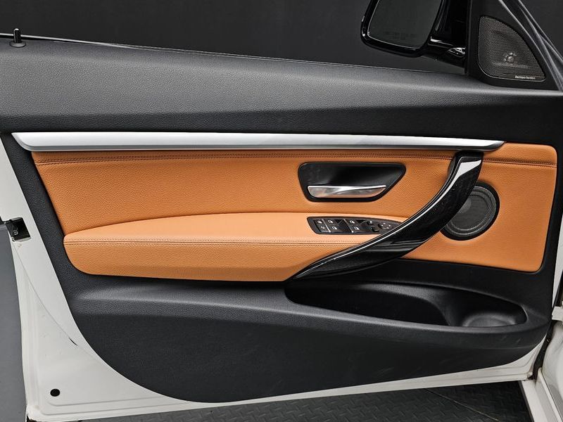 2020 BMW 3 Series GT 320d Luxury photo 24