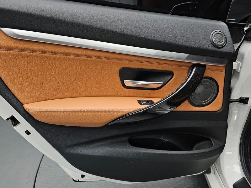 2020 BMW 3 Series GT 320d Luxury photo 25
