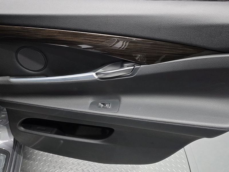2014 BMW 5 Series GT ED Edition photo 25