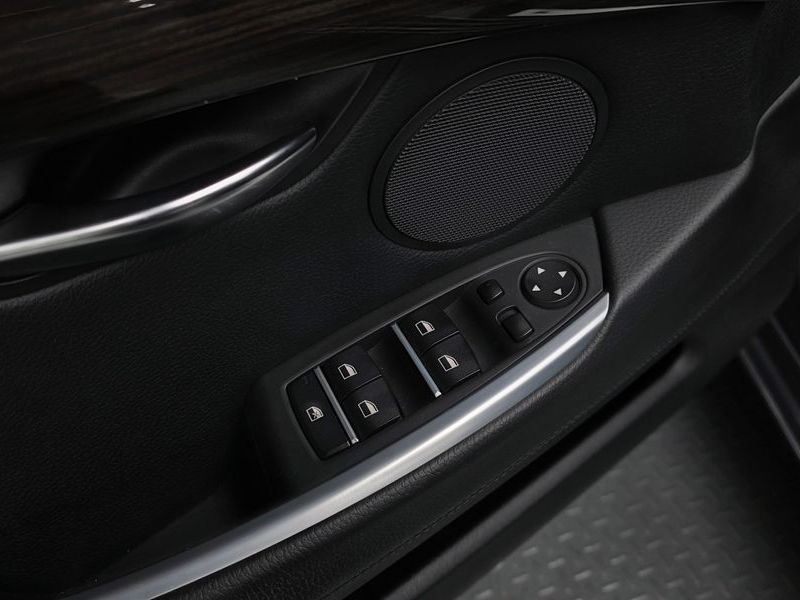 2014 BMW 5 Series GT ED Edition photo 28