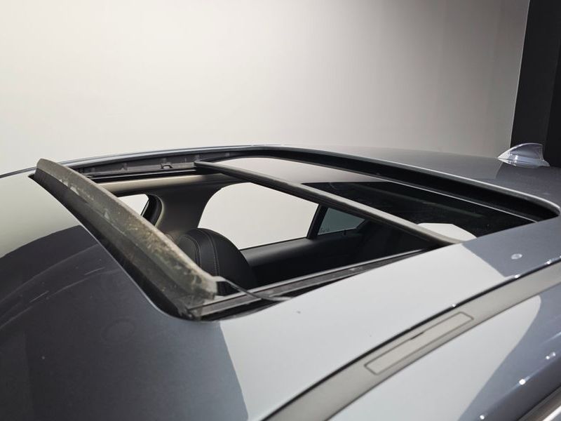 2022 BMW 3 Series 320i photo 19