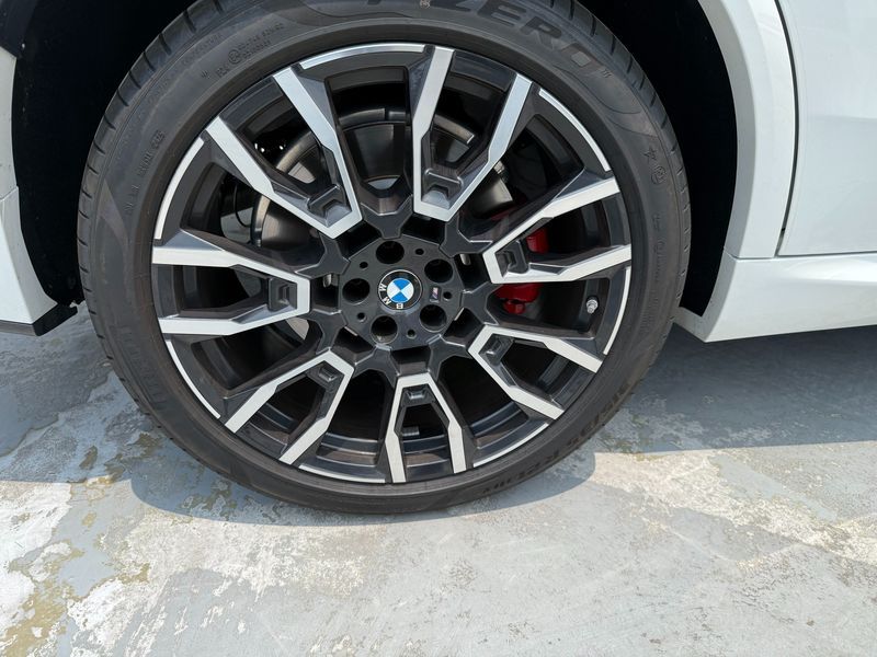 2026 BMW X5 xDrive 50e M Sport photo 16
