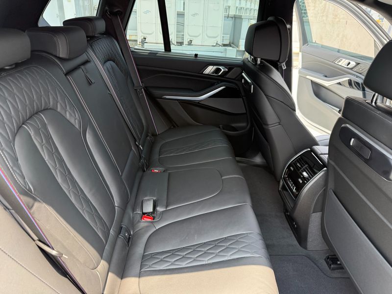 2026 BMW X5 xDrive 50e M Sport photo 18