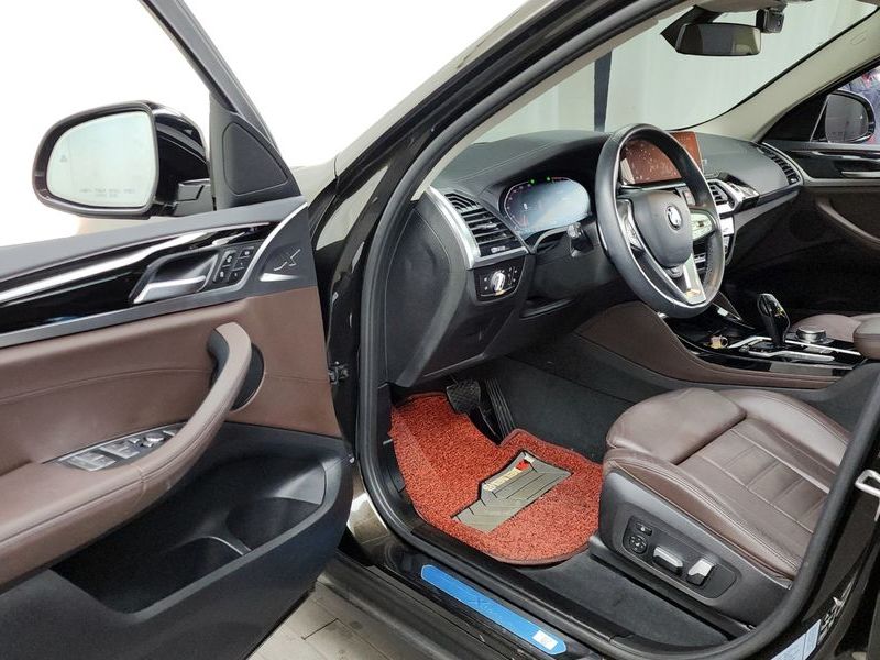 2020 BMW X4 xDrive20d xLine photo 10
