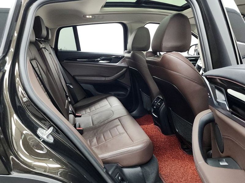 2020 BMW X4 xDrive20d xLine photo 12