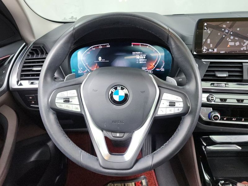 2020 BMW X4 xDrive20d xLine photo 13