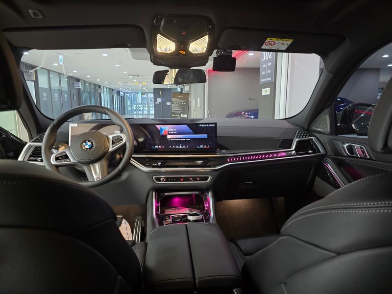 2026 BMW X6 xDrive30d M Sport photo 7