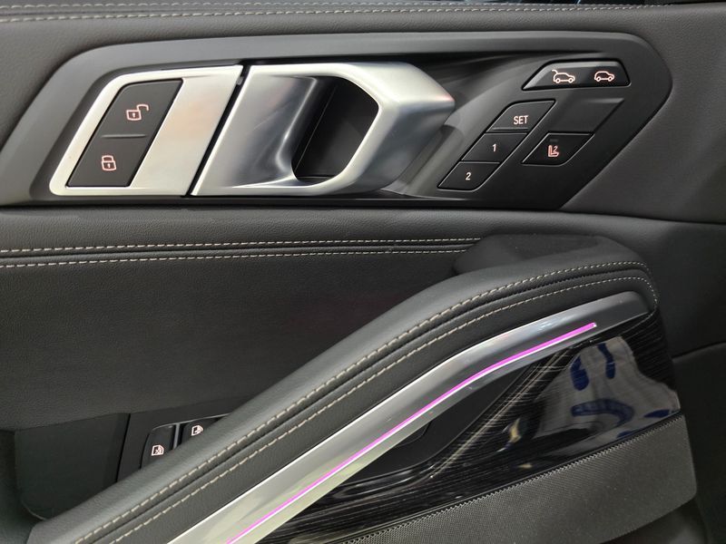 2026 BMW X6 xDrive30d M Sport photo 13