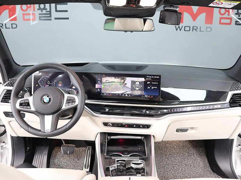 2026 BMW X5 xDrive 30d M Sport photo 12