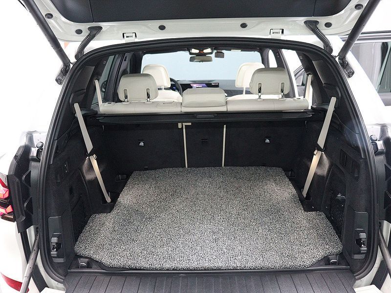 2026 BMW X5 xDrive 30d M Sport photo 16