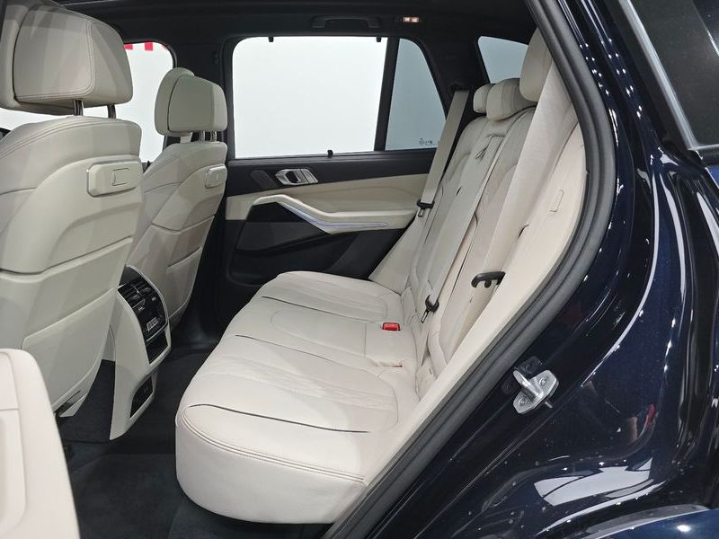 2026 BMW X5 xDrive 40i M Sport photo 12