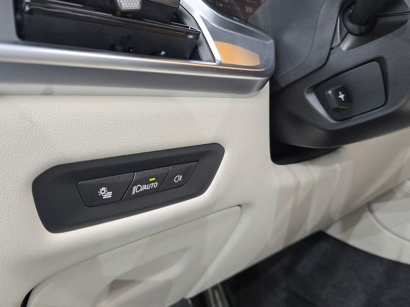 2026 BMW X5 xDrive 40i M Sport photo 27
