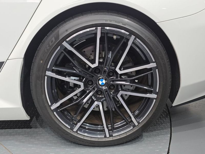2026 BMW M5 Touring photo 21