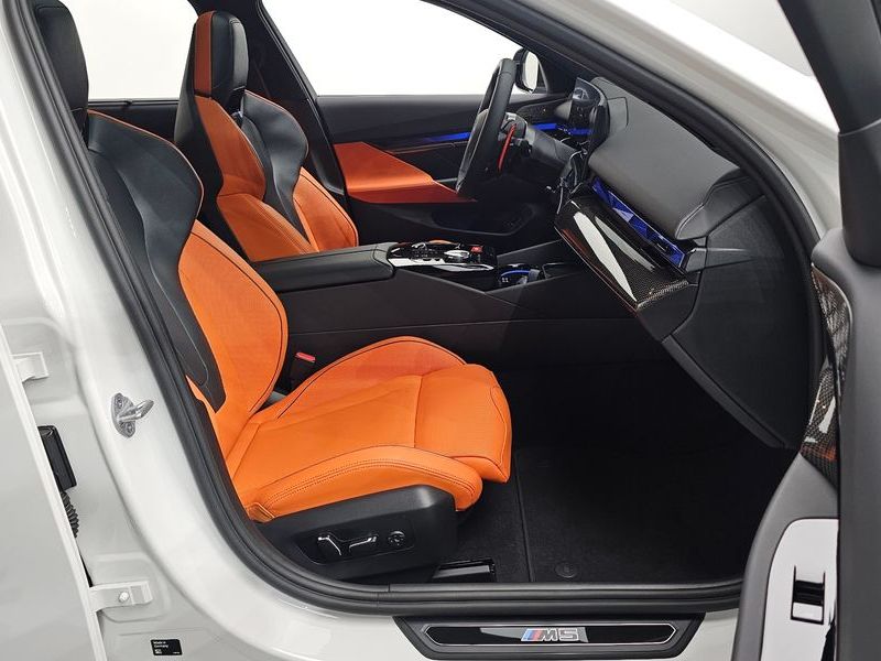 2026 BMW M5 Touring photo 26