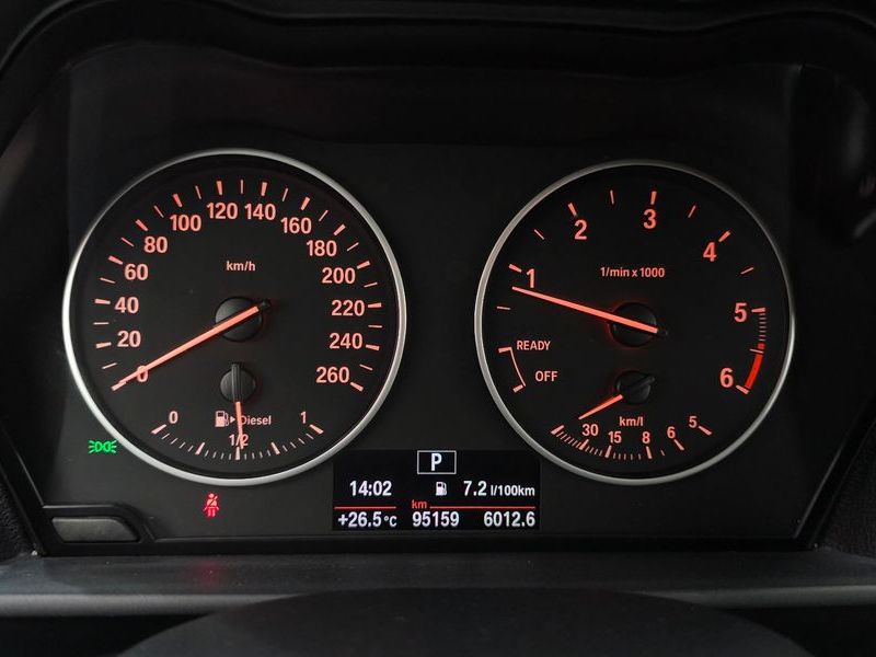 2017 BMW 1 Series 118d JOY 5DOOR photo 8