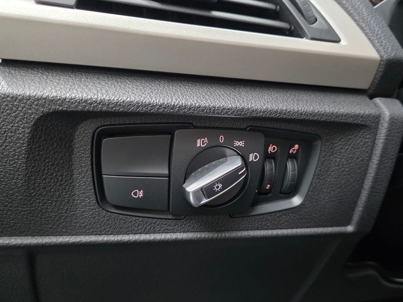 2017 BMW 1 Series 118d JOY 5DOOR photo 27