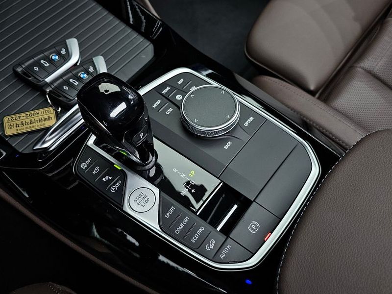 2024 BMW X4 xDrive20i M Sport photo 9
