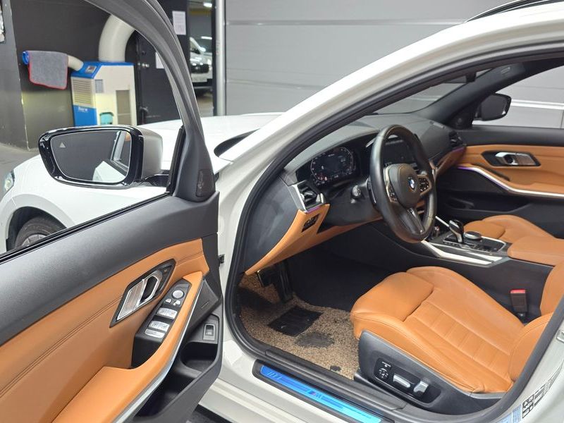 2022 BMW 3 Series M340i xDrive Touring photo 10