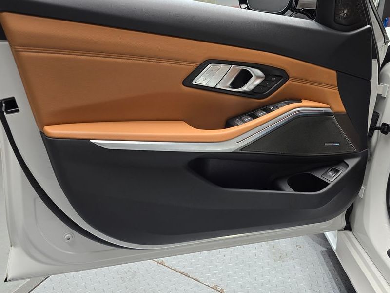 2022 BMW 3 Series M340i xDrive Touring photo 24