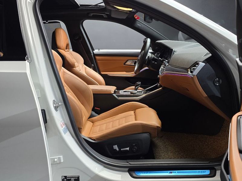 2022 BMW 3 Series M340i xDrive Touring photo 26