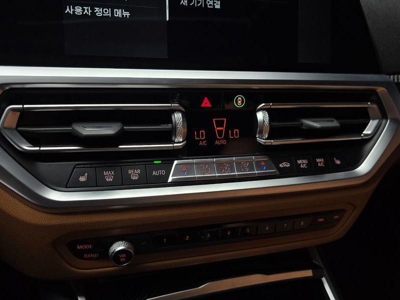 2022 BMW 3 Series M340i xDrive Touring photo 29