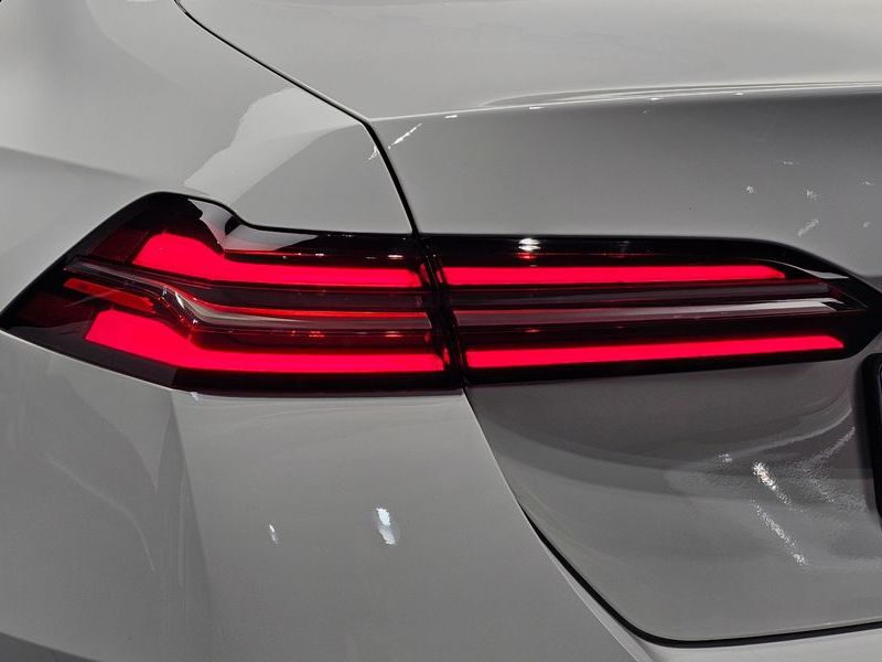 2026 BMW 5 Series 520i M Sport photo 23