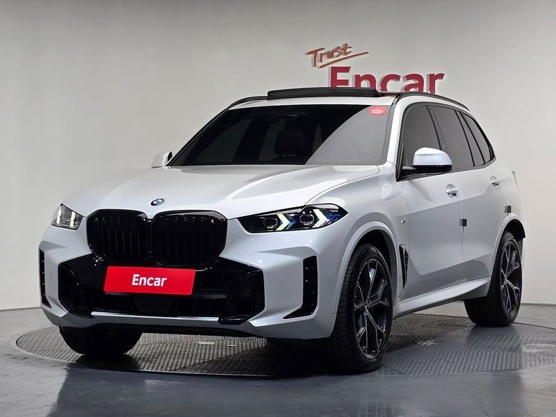 2026 BMW X5 xDrive 30d M Sport photo 1