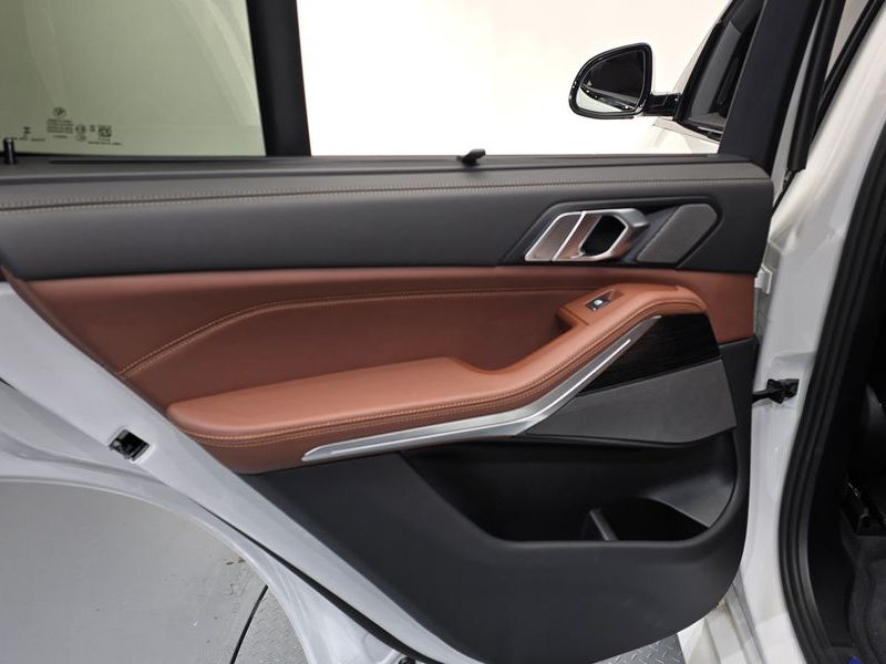 2026 BMW X5 xDrive 30d M Sport photo 25