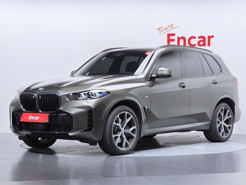 2026 BMW X5 xDrive 40i M Sport photo 1