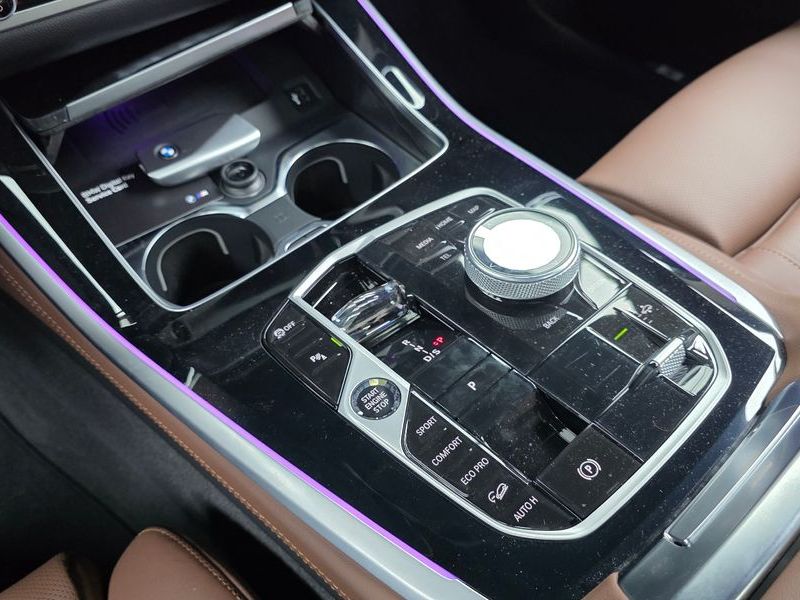 2026 BMW X5 xDrive 40i M Sport photo 9