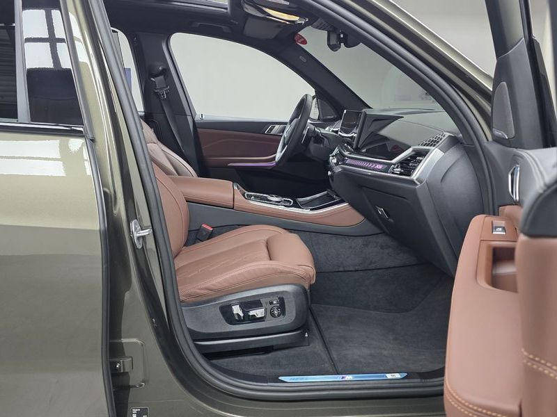 2026 BMW X5 xDrive 40i M Sport photo 26