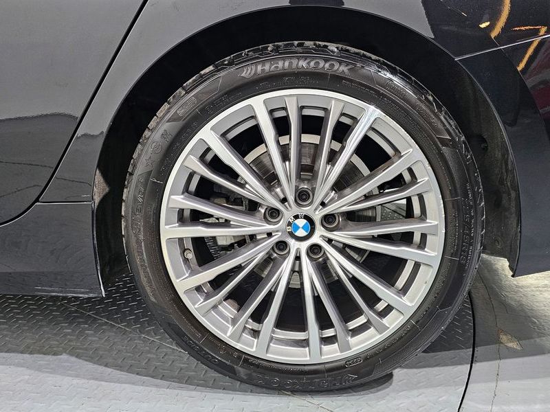 2021 BMW 3 Series 320i Luxury photo 21