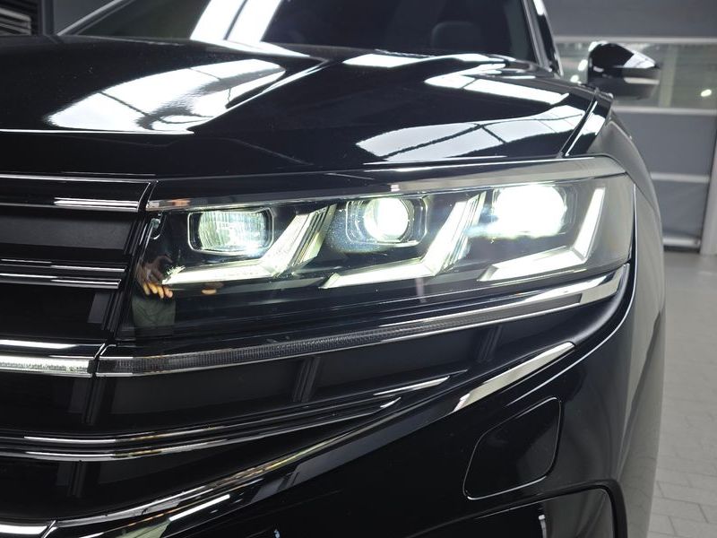 2026 Volkswagen Touareg 3.0 TDI Prestige photo 22