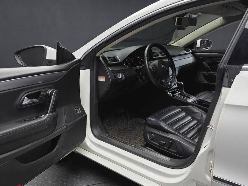 2015 Volkswagen New CC 2.0 TDI BlueMotion 4MOTION photo 10