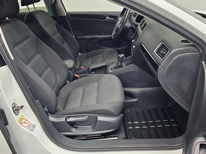 2014 Volkswagen Jetta 1.6 TDI Blue Motion 6th photo 12
