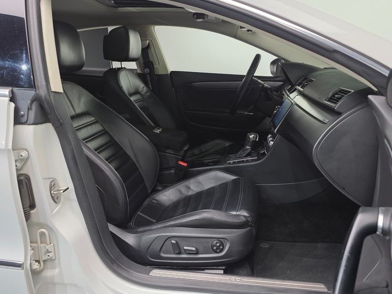 2015 Volkswagen New CC 2.0 TDI BlueMotion photo 11
