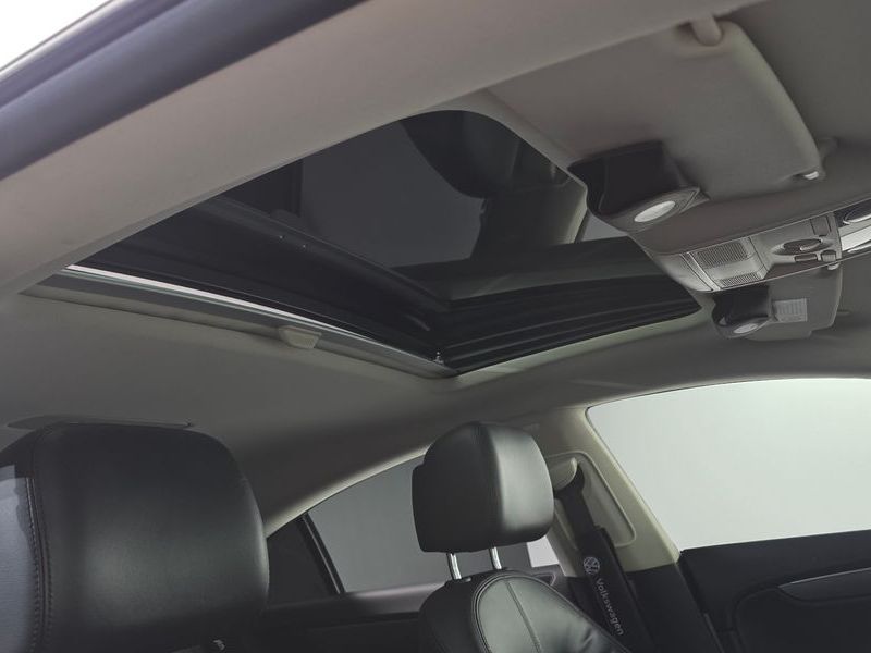 2015 Volkswagen New CC 2.0 TDI BlueMotion photo 17
