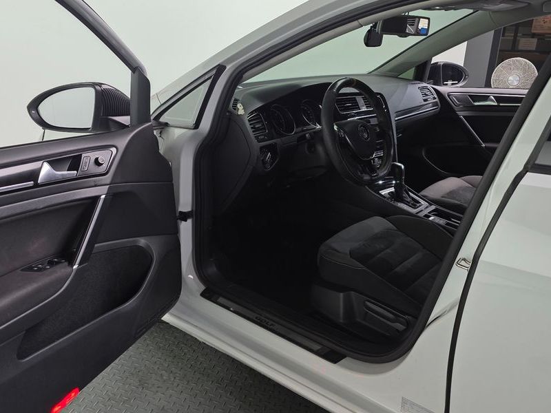 2014 Volkswagen Golf 2.0 TDI photo 10