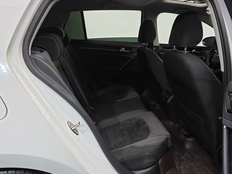 2014 Volkswagen Golf 2.0 TDI photo 11