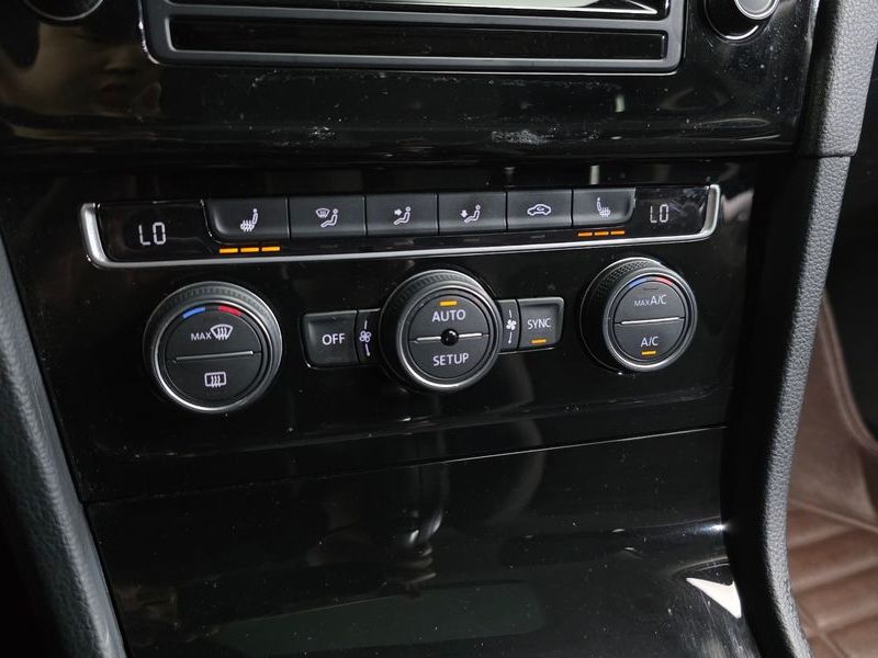 2014 Volkswagen Golf 2.0 TDI photo 18