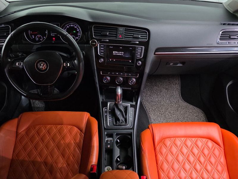 2015 Volkswagen Golf 1.6 TDI photo 7